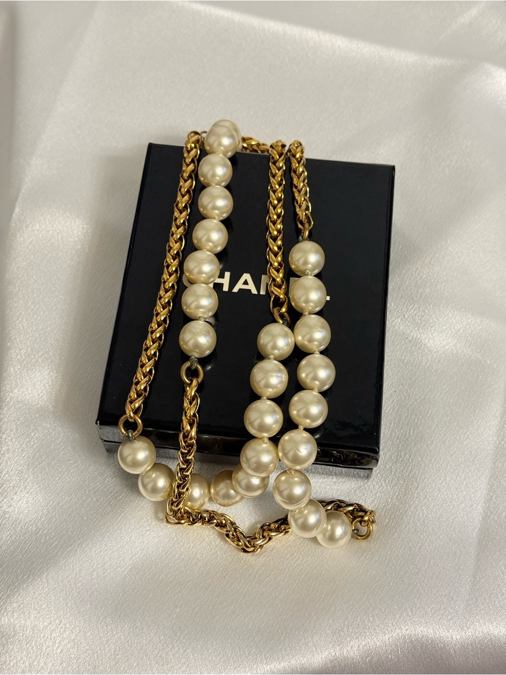 Chanel Gold Chain and Pearl Long Vintage Necklace